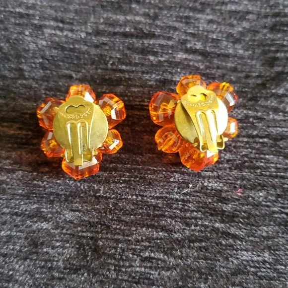 Vintage West Germany Amber Clip On Orange Faceted Beaded Cluster Flower Earrings - Picture 3 of 15